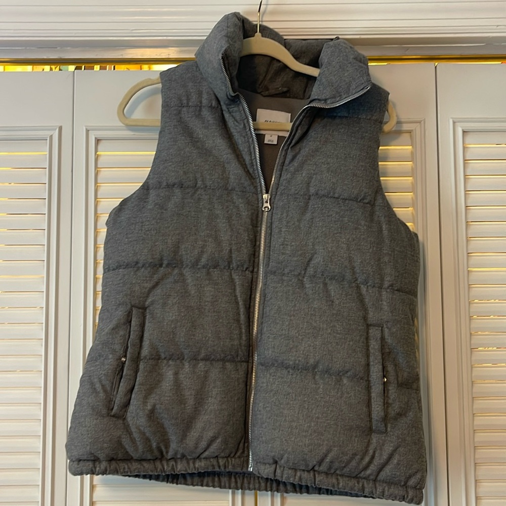 Old Navy Puffer Vest